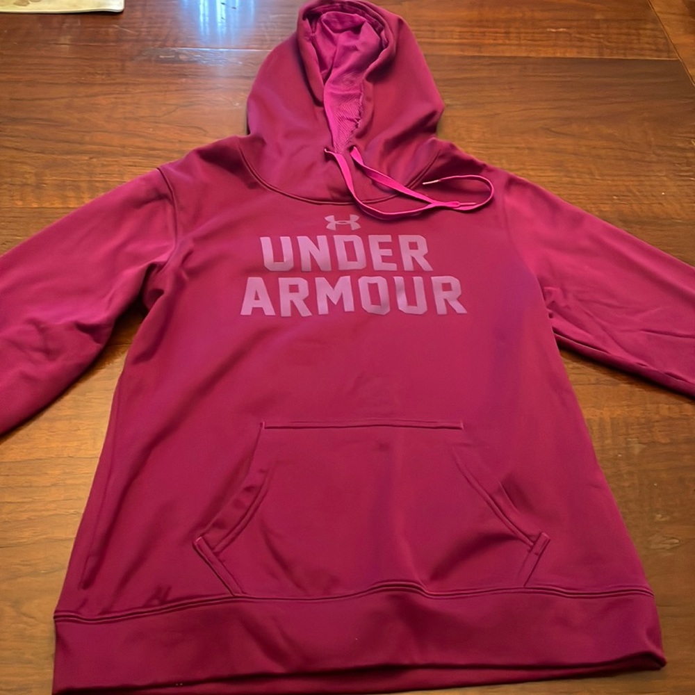 Under Armour sweatshirt